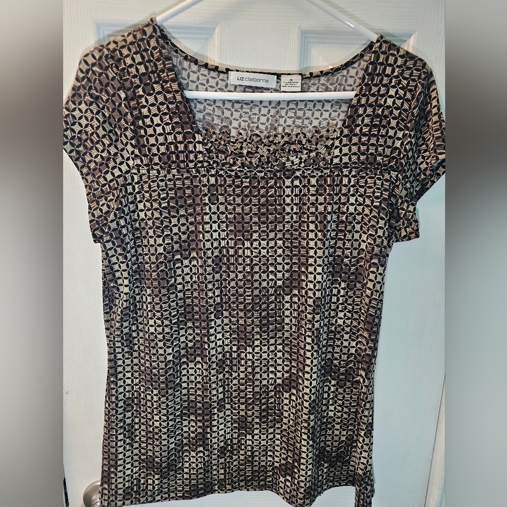 Liz Claiborne Black and White Scoop Neck Sheath Dress